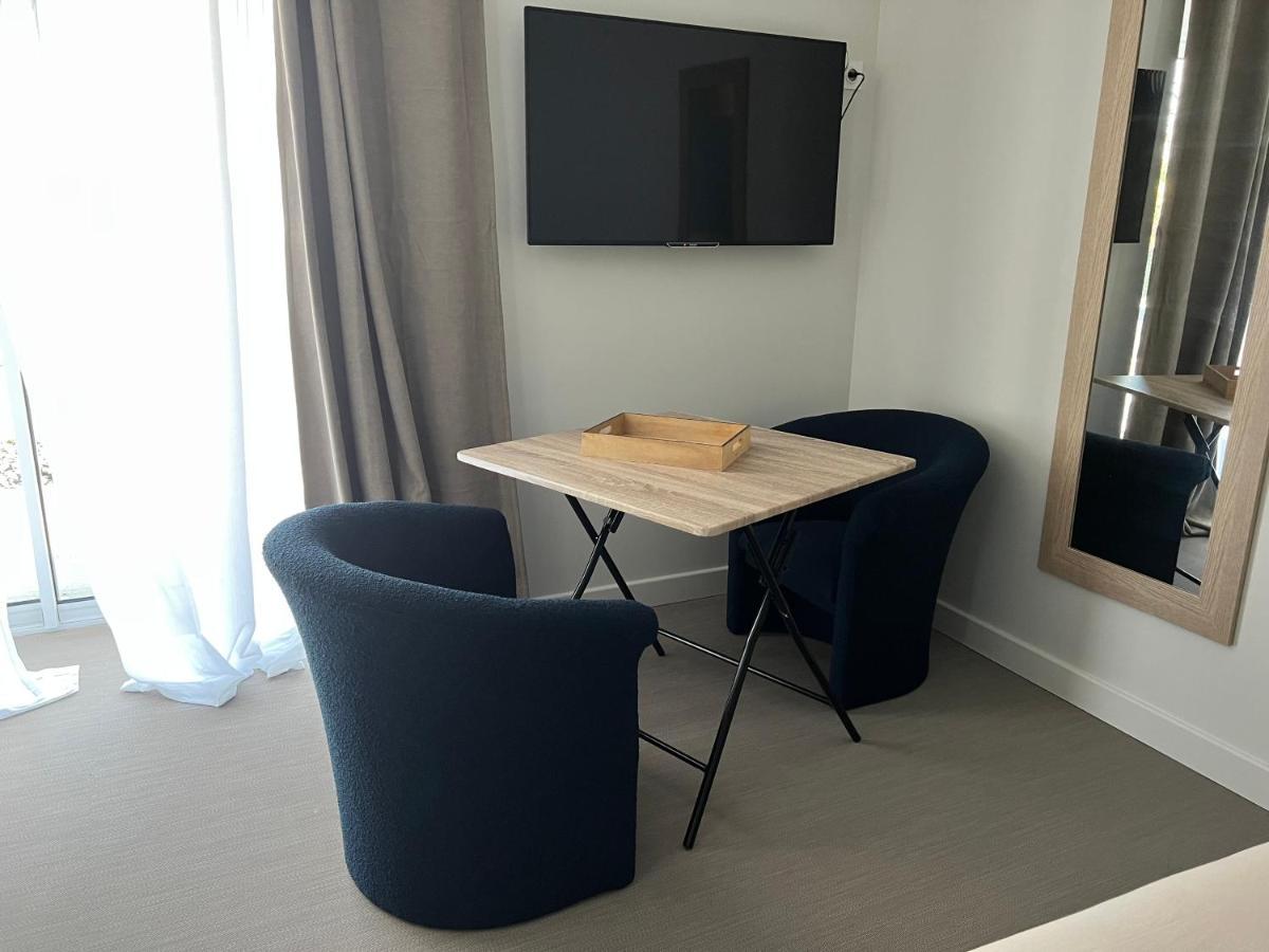 Chambre Privatisee L'Ermitage Vue Sur La Mayenne ชาโต-กงติเยร์ ภายนอก รูปภาพ